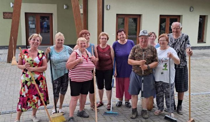 Brigáda na cintoríne – Jednota dôchodcov 21.06.  Brigáda na cintoríne – Jednota dôchodcov 21.06.